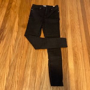 Madewell Distressed 11" High-Rise Skinny - NWT